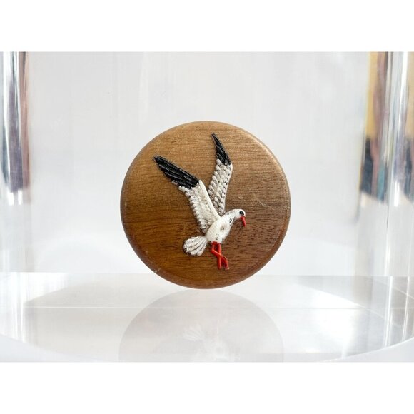 Seagull Figural Hand Painted Circular Shaped Solid Wood Vintage Brooch Pin - Picture 3 of 10